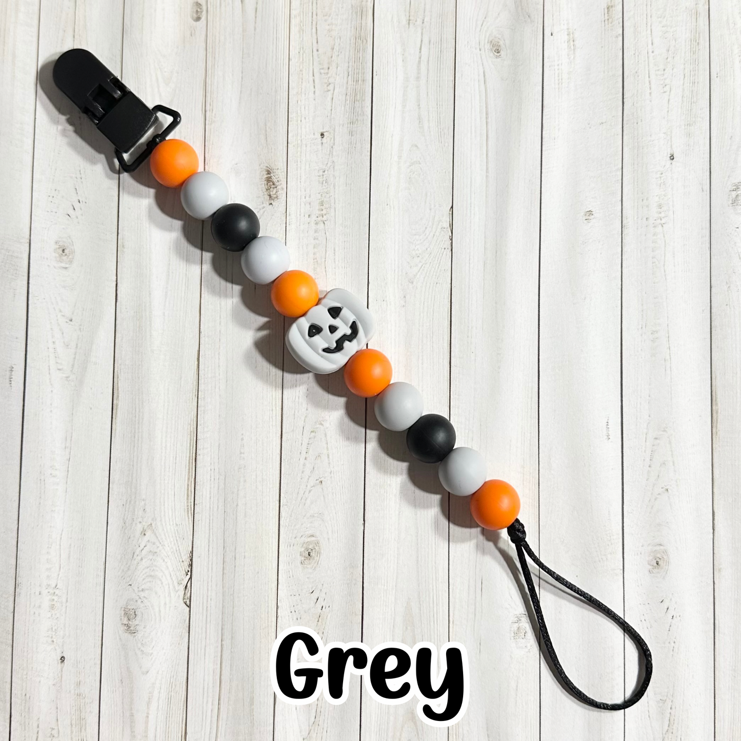Jack-0-lantern Paci Clip