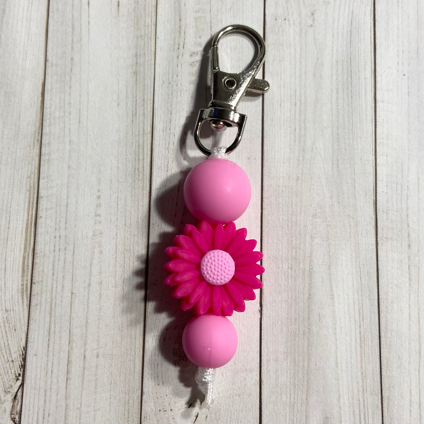 Daisy Zipper Pull