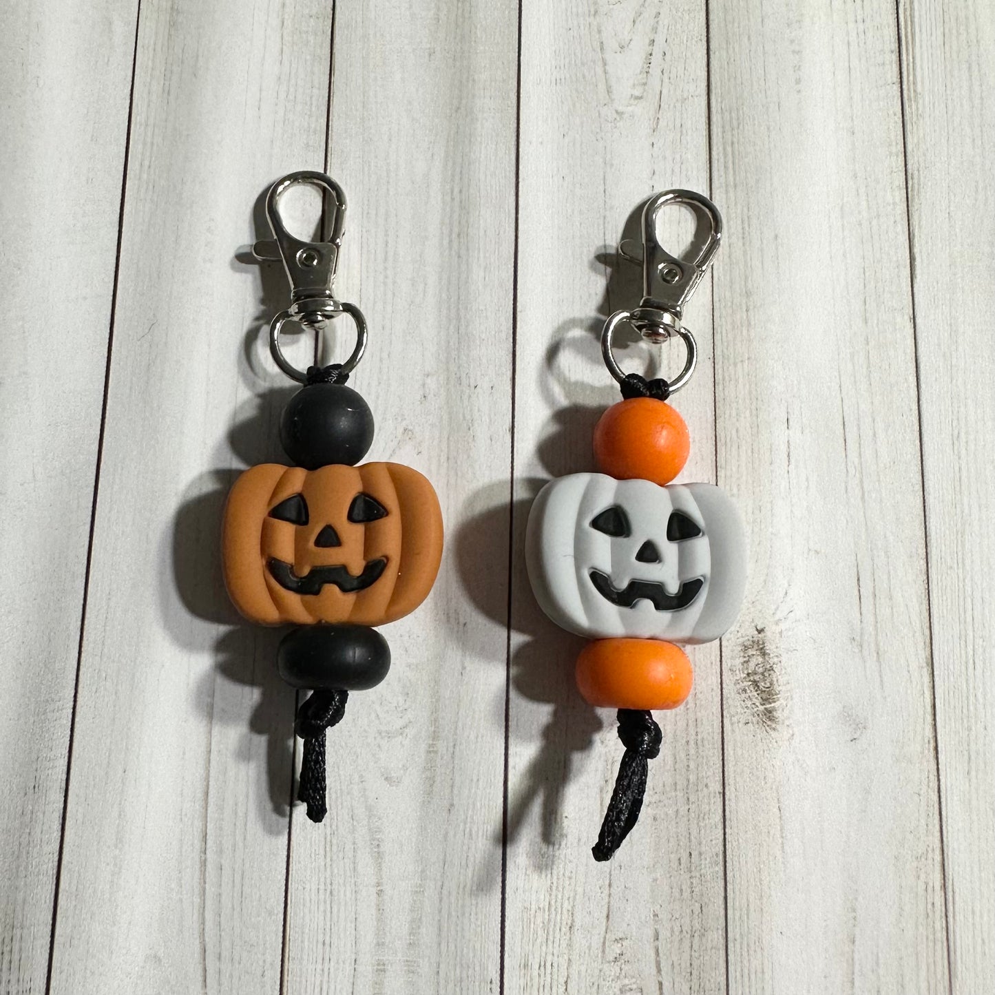 Jack-o-lantern Zipper Pulls