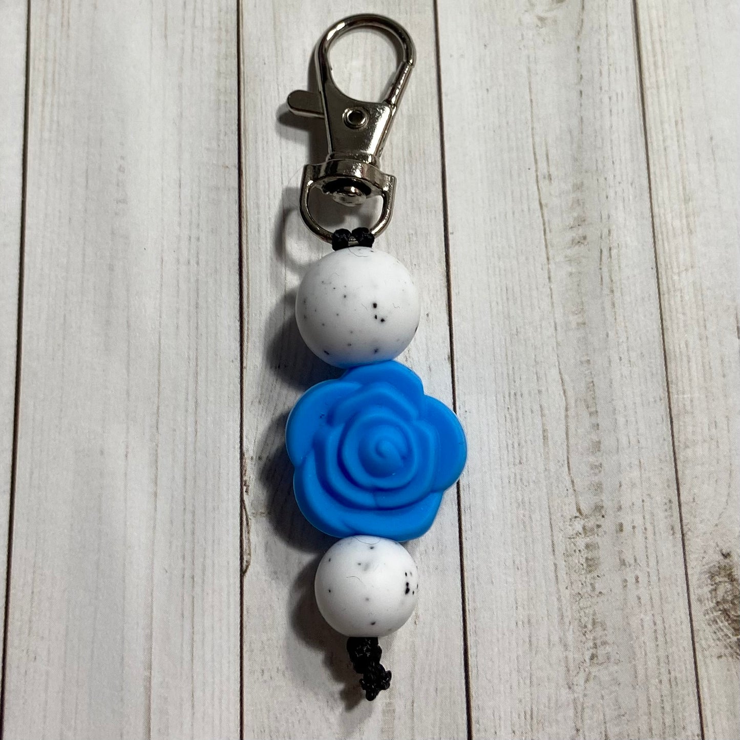 Rose & Speckled Zipper Pull