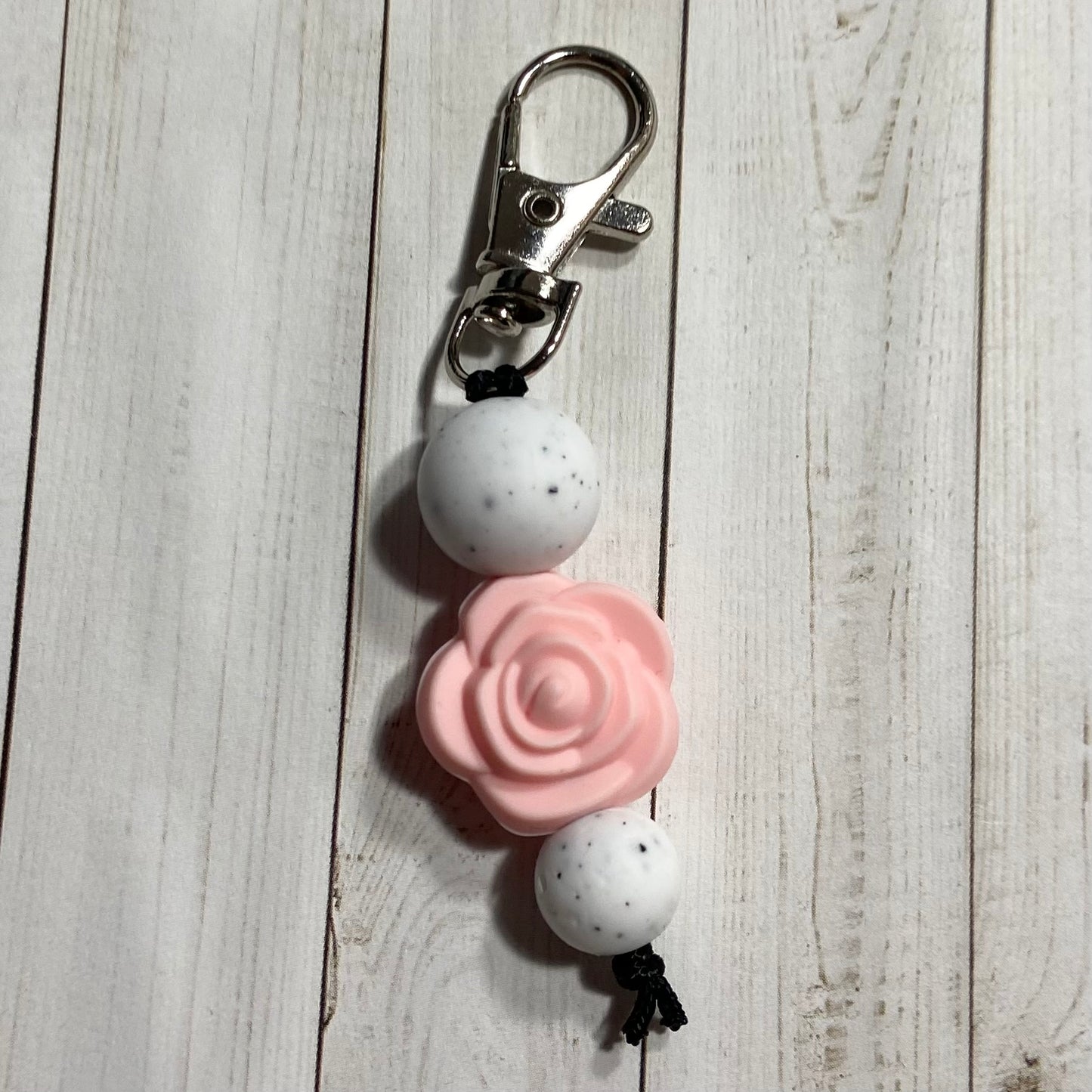 Rose & Speckled Zipper Pull