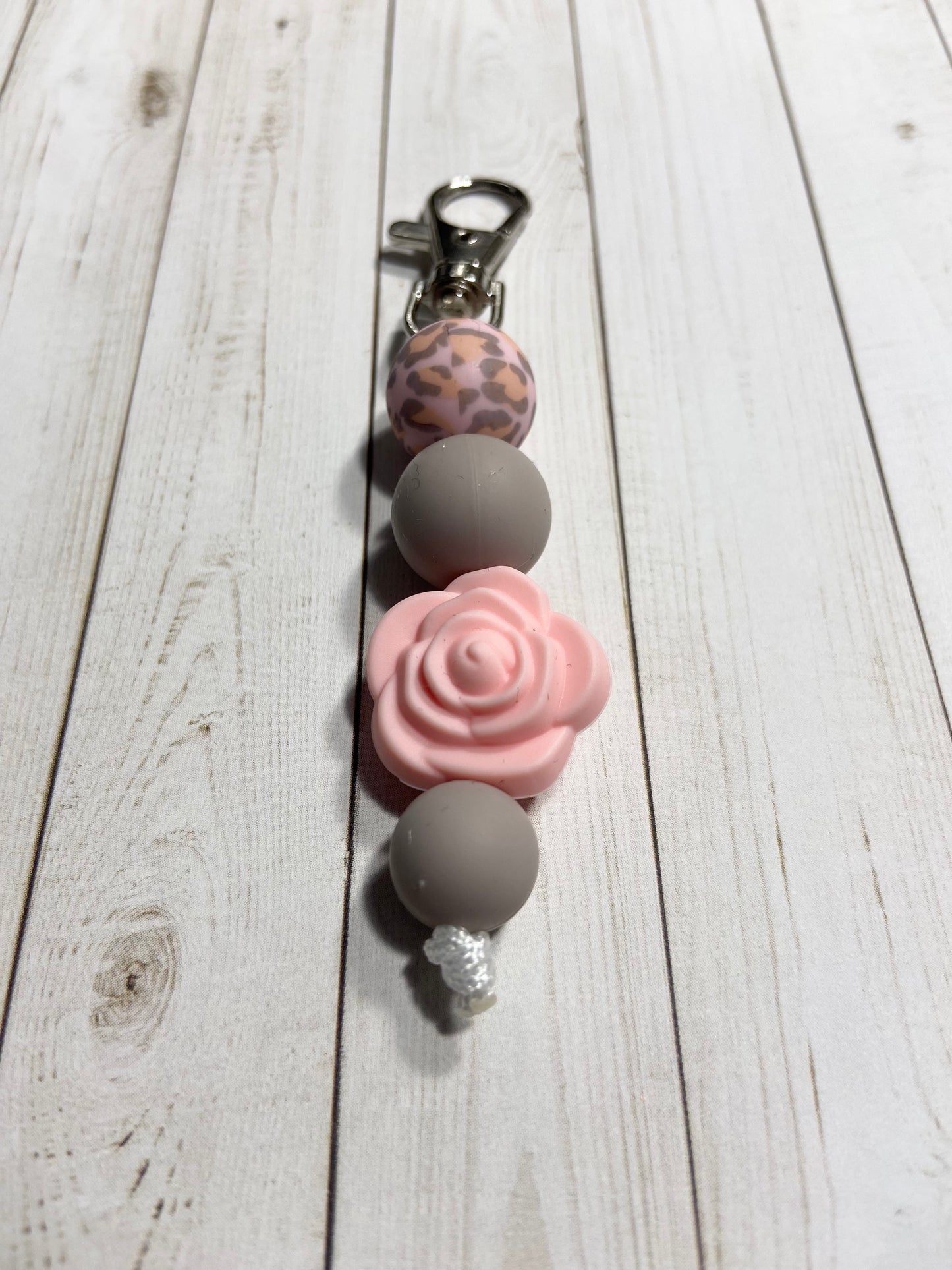 Rose Zipper Pull